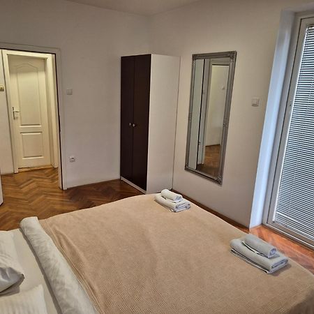 Apartmani Jasmin Новий Сад Екстер'єр фото