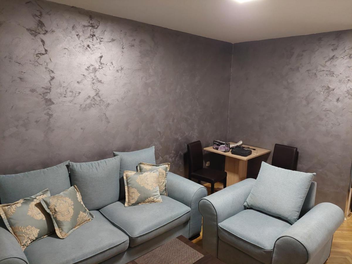 Apartmani Jasmin Новий Сад Екстер'єр фото