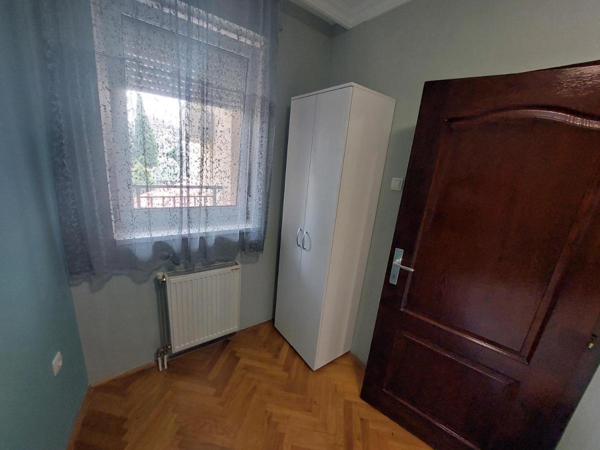 Apartmani Jasmin Новий Сад Екстер'єр фото