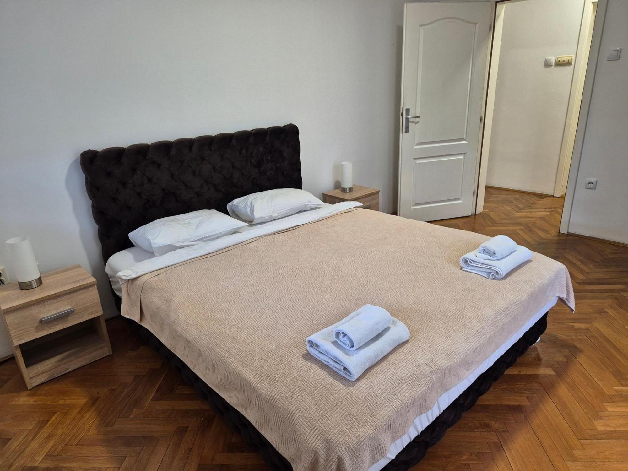 Apartmani Jasmin Новий Сад Екстер'єр фото
